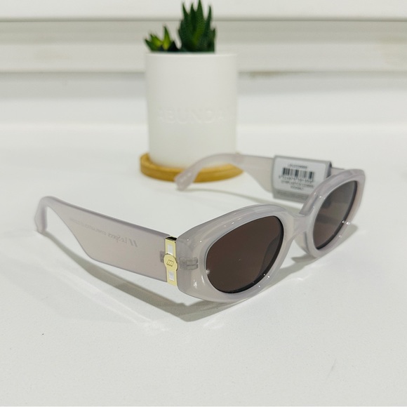 Le Specs Gymplastics In Rocksalt - Picture 2 of 8